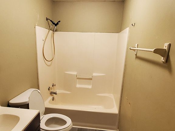3rd image of 1207 Mobile Ave