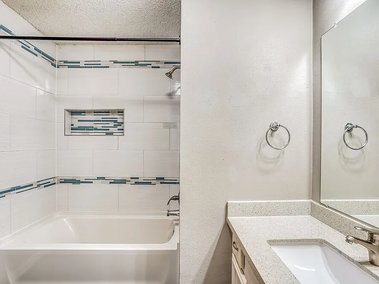 12723 Ashford Knoll Dr — Photo 15