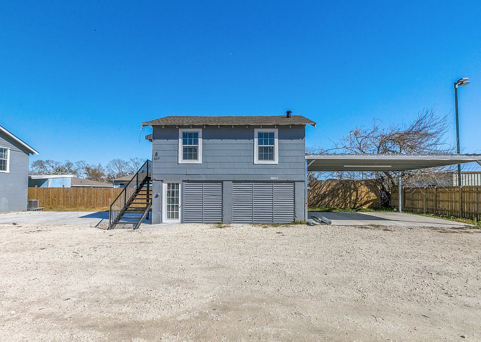 1st image of 3207 Deaton St #3217