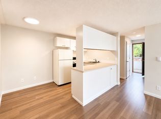 909 6th Ave N APT 303, Seattle, WA 98109