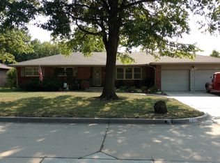 1933 N Siefkin St, Wichita, KS 67208