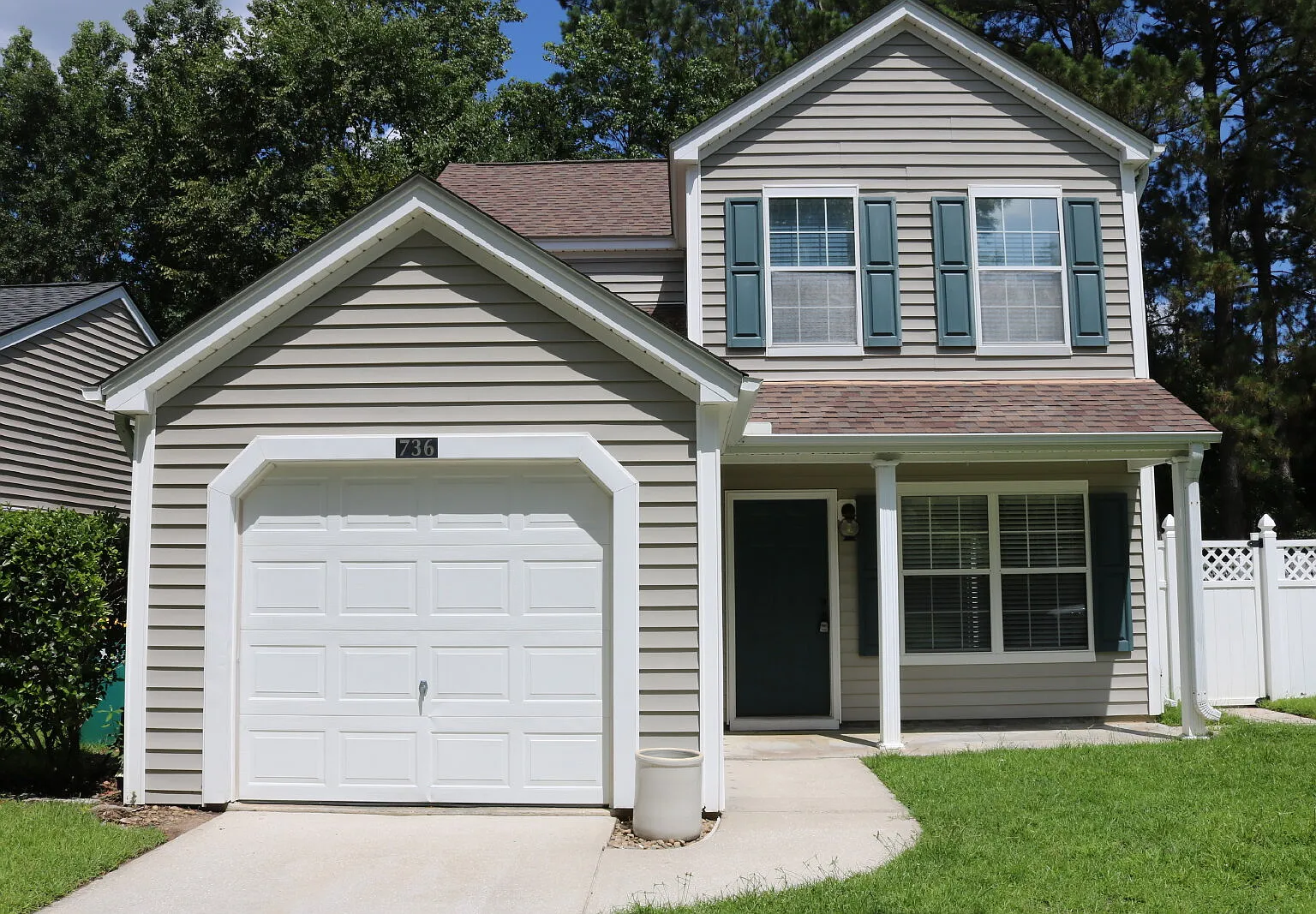 4 bed, 2.0 bath, 1484 sqft, $2,500 — Photo 1