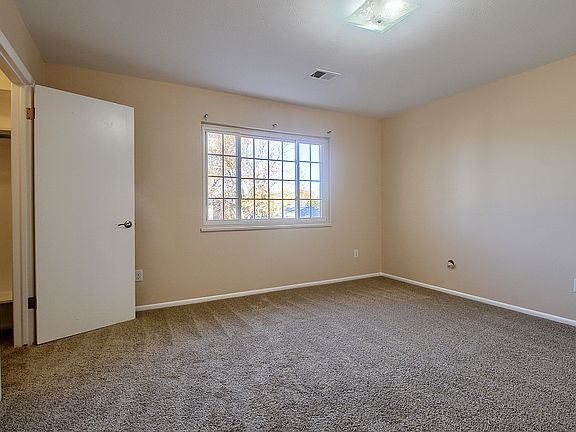 3rd image of 8954 Quigley St
