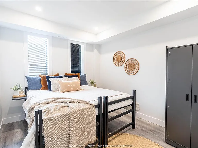 930 Marion Ave #101 — Photo 7