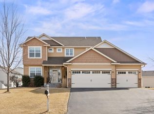 209 Greenway Dr, Delano, MN 55328