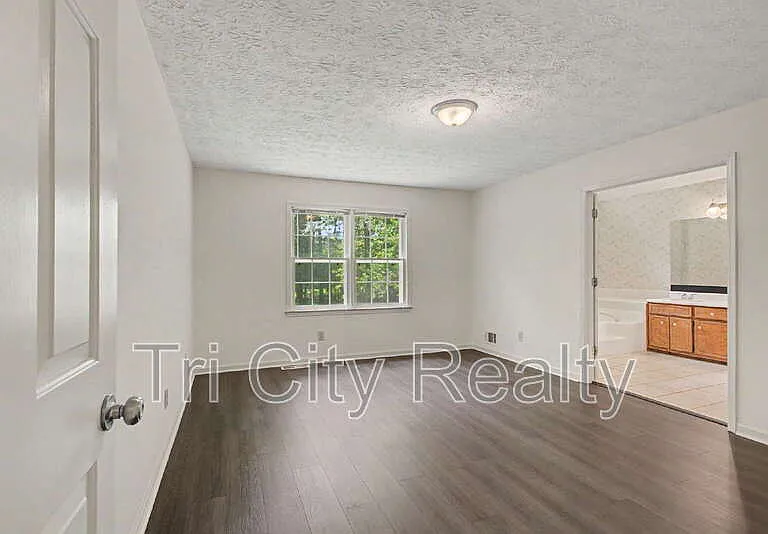 135 Brookside Trce — Photo 21
