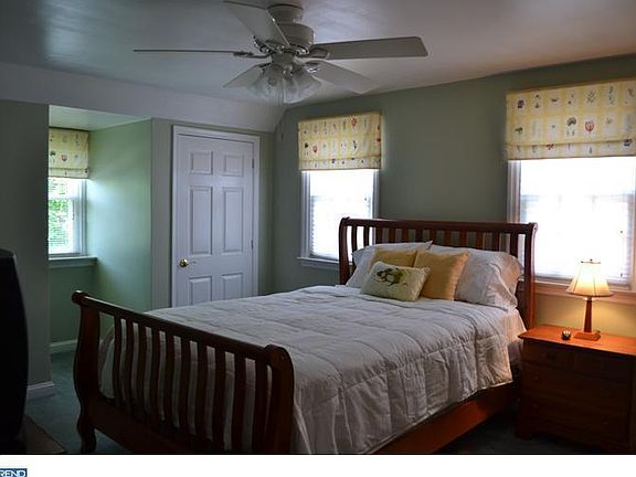 4th image of 25 N Stuyvesant Dr