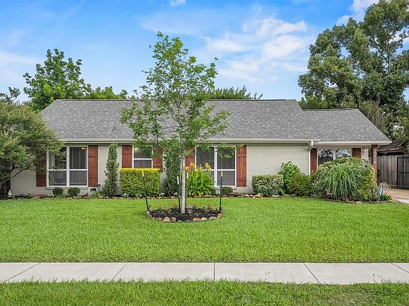 3rd image of 2206 Willowby Dr