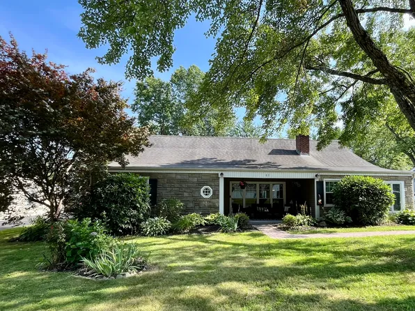 83 Haynes Road, West Hartford, CT 06117