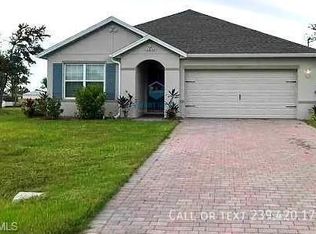 19 NW 29th Ter, Cape Coral, FL 33993