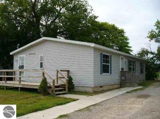 308 E Harrison St, Prescott, MI 48756