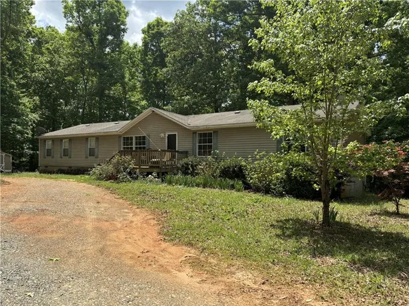 1757 Jackson Lake Rd, Mansfield, GA 30055