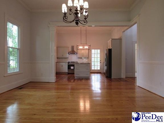 4th image of 605 Kirkwood Ct