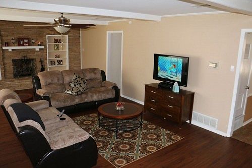 5th image of 3220 Chatterton Dr