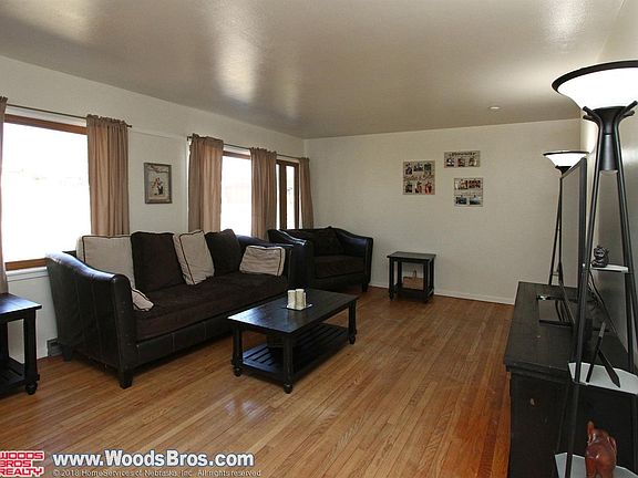 3rd image of 4049 NW 54th St