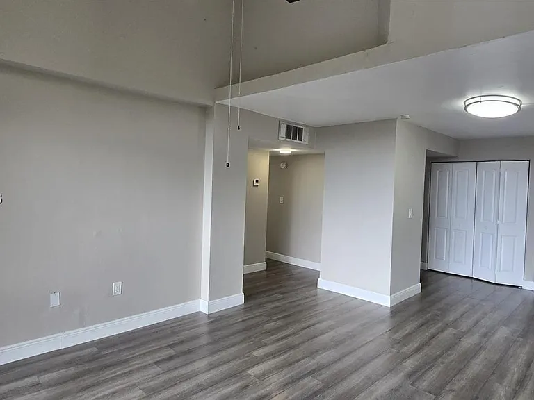 8870 Fontainebleau Blvd #502 — Photo 4