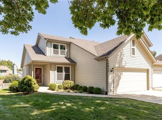 12013 Grandview St, Overland Park, KS 66213