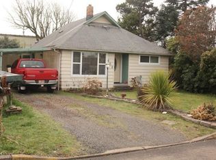 426 NE 2nd St, Newport, OR 97365