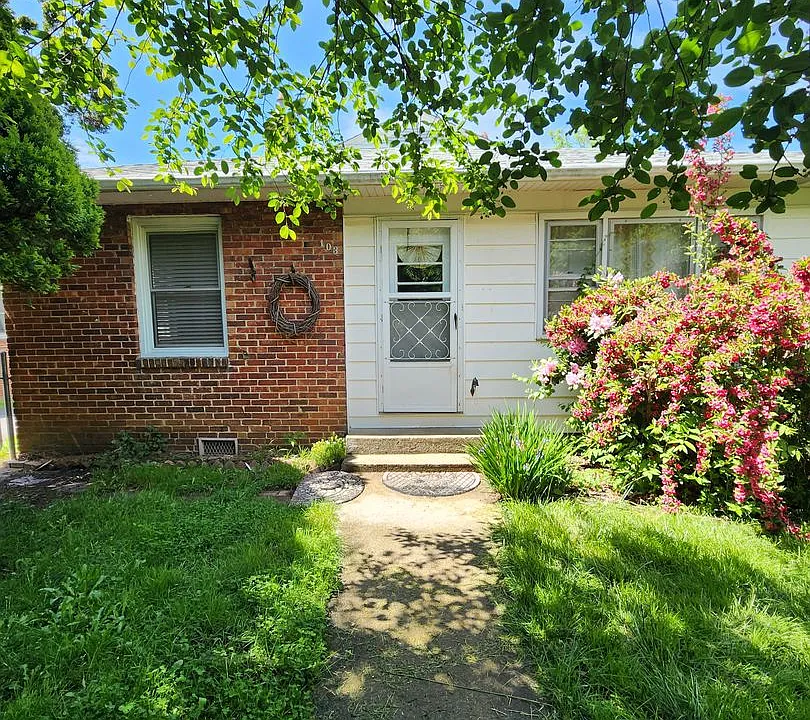103 Gibbs St