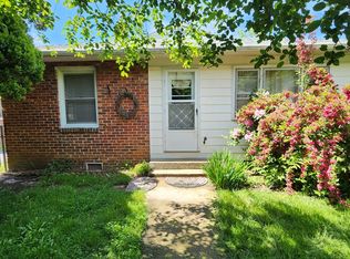 103 Gibbs St, Swannanoa, NC 28778