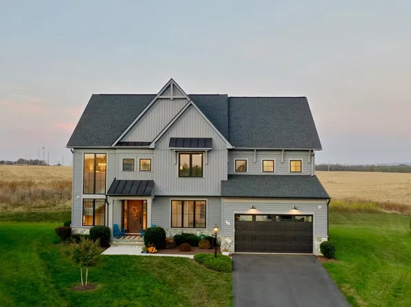 68 Ella Washington Ct, Charles Town, WV 25414