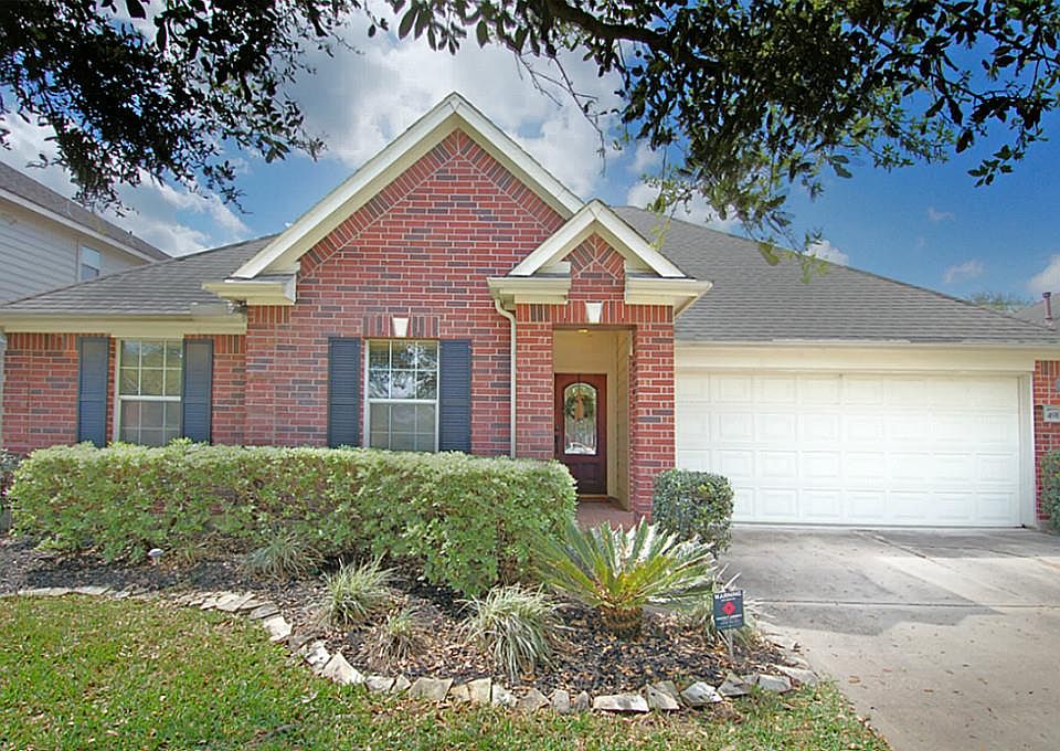 1st image of 4915 Harbor Glen Ln