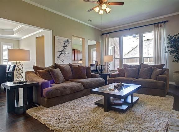 4th image of 338 Aspen Ln