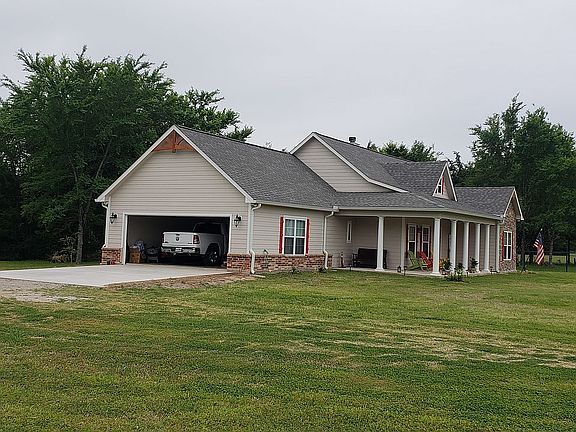 3rd image of 103 Sweetwater Trl