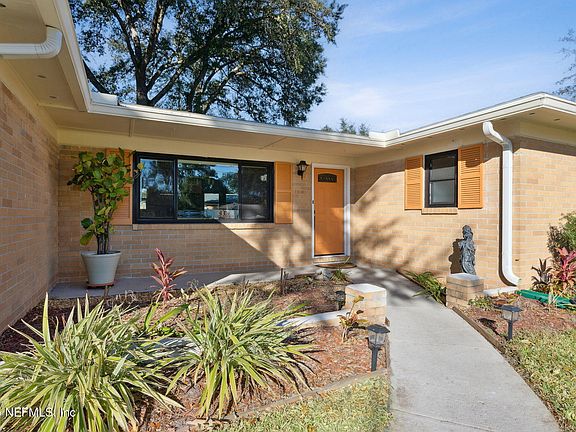 4th image of 1091 GROVE PARK Drive