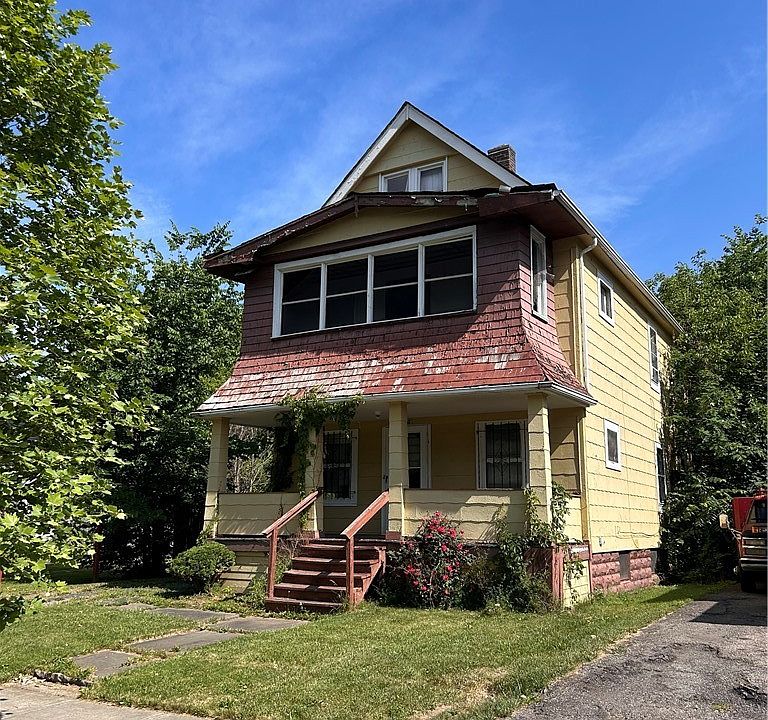 1st image of 11301 Forest Ave
