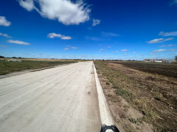 800 N 23rd St, Ashland, NE 68003