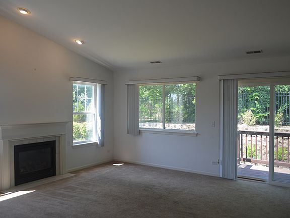 4th image of 1010 Fairway Dr