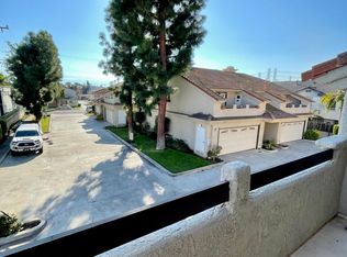 11439 216th St, Lakewood, CA 90715
