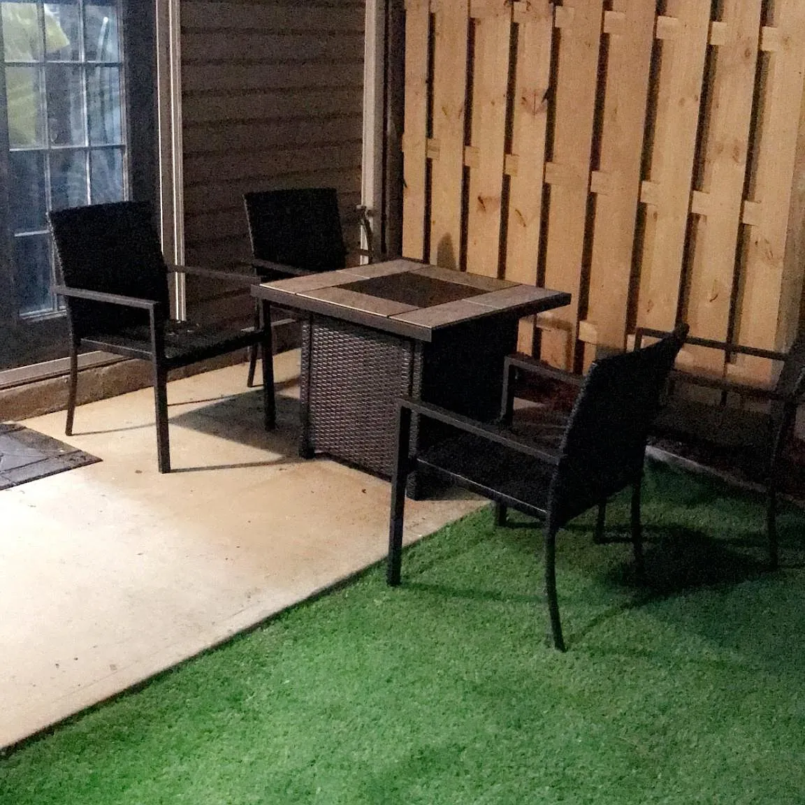 Cougar Ln, Charlotte — Photo 2