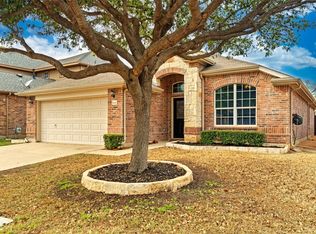 15725 Ringdove Ct, Roanoke, TX 76262