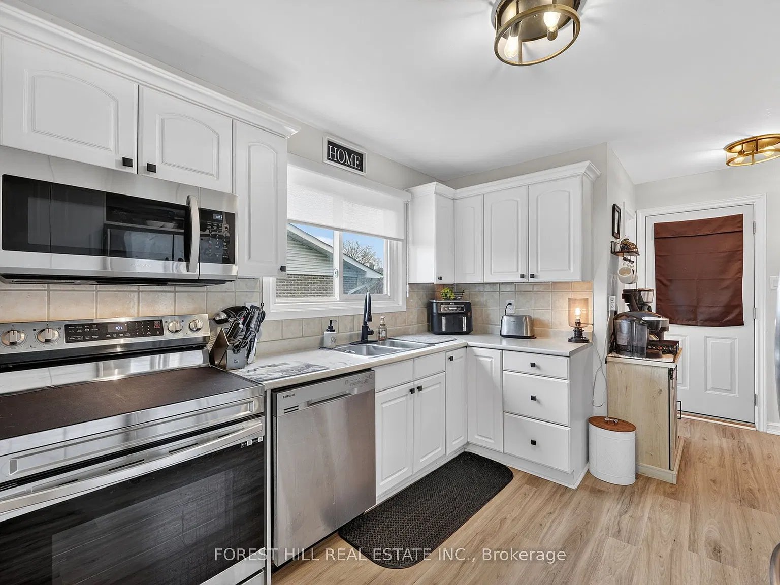 4 bed, $3,400 — Photo 4