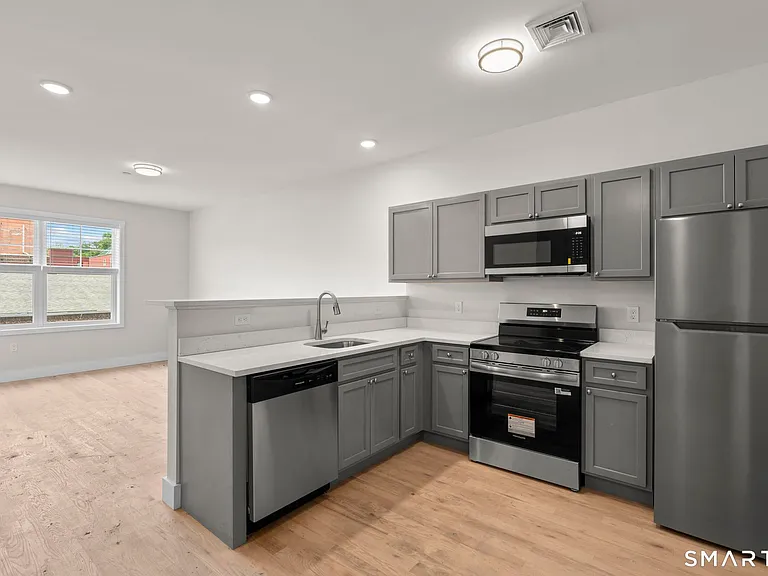 113 Canal St W #301 — Photo 19