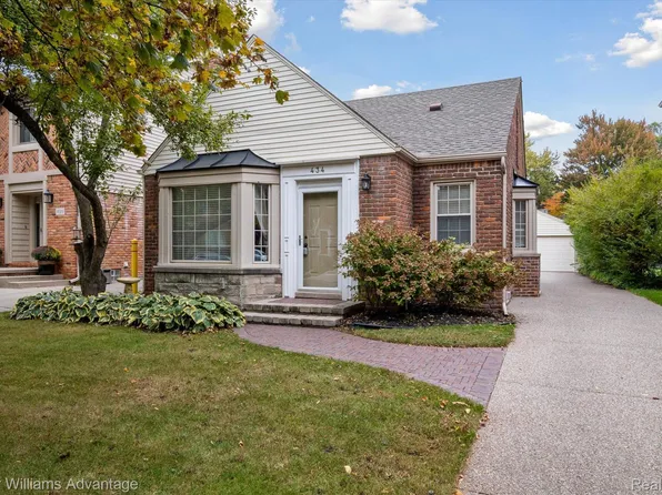 434 Manor St, Grosse Pointe Farms, MI 48236