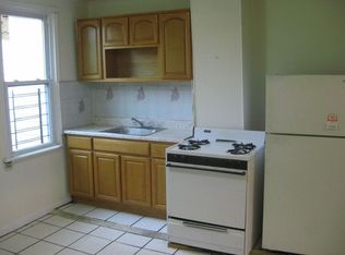 2289 E 2nd St, Brooklyn, NY 11223