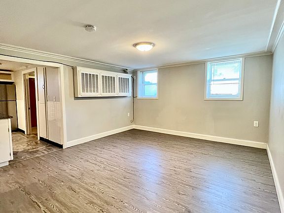 5th image of 72 Lyman St #1