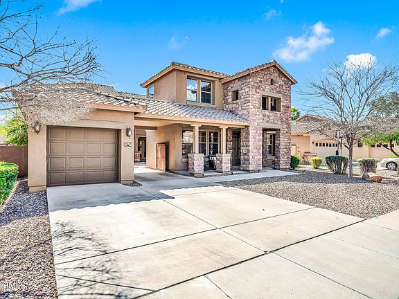 3rd image of 15327 W ROMA Avenue