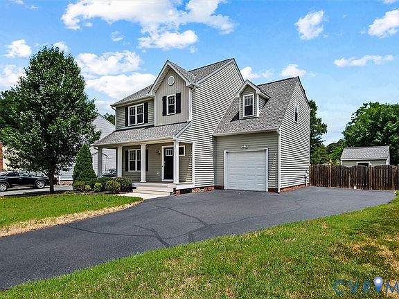 3rd image of 9703 Laurel Pine Dr