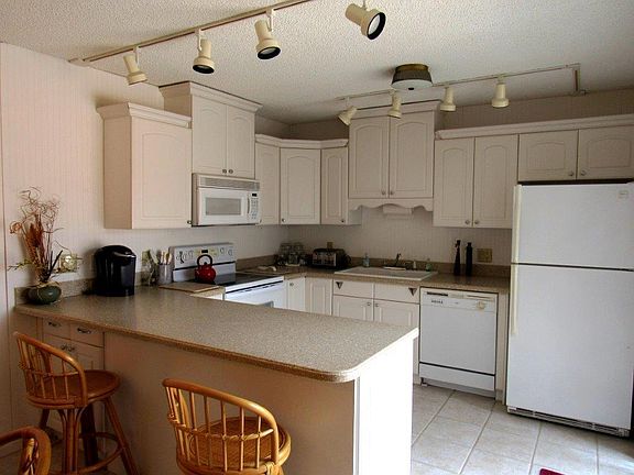 2nd image of 5795 SE Windsong Ln #616