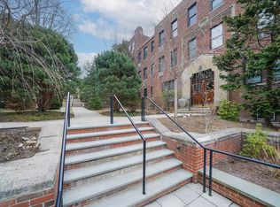 311 Tappan St APT 3, Brookline, MA 02445