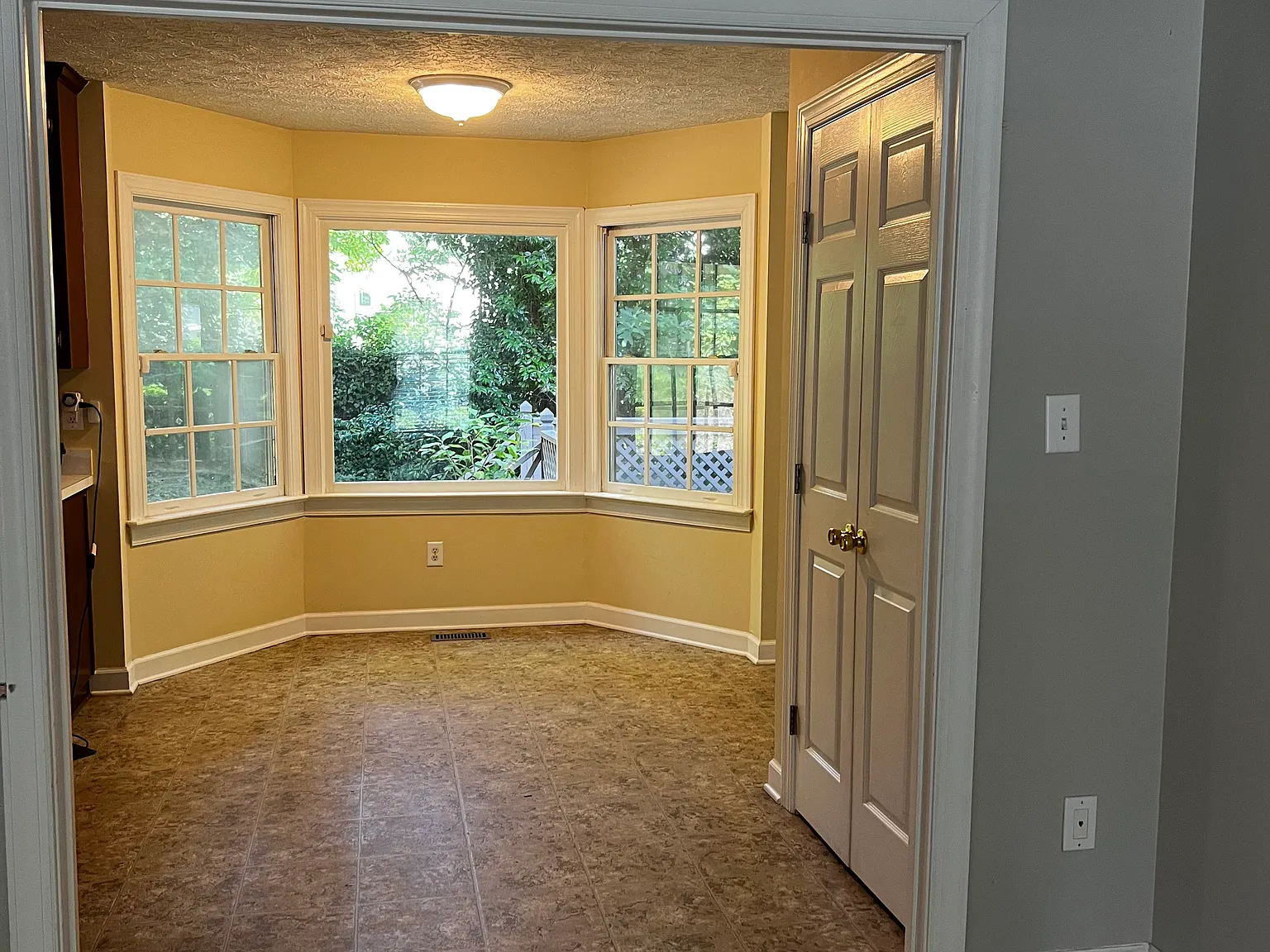 416 Pin Oak Rd — Photo 3
