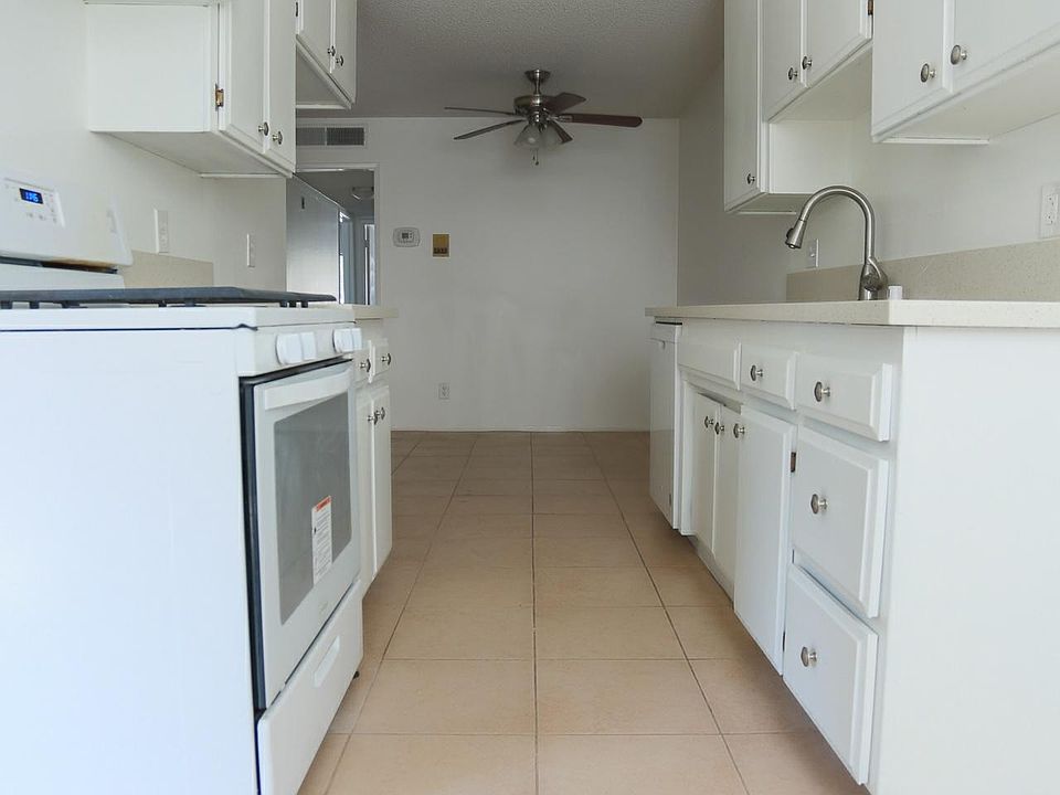 1st image of 11028 Landale St #101