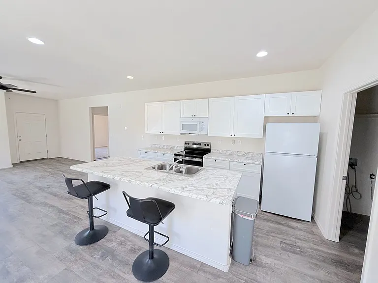 602 Camino Andres — Photo 10