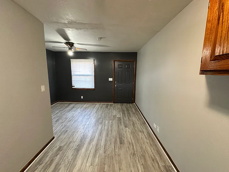 1300 N 10th St #7 — Photo 1