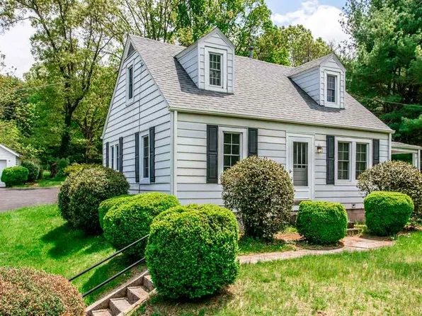 476 Lee Jackson Hwy, Staunton, VA 24401