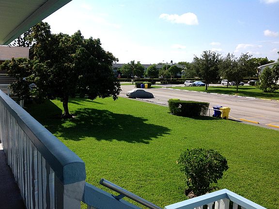 4th image of 243 Camden J #J
